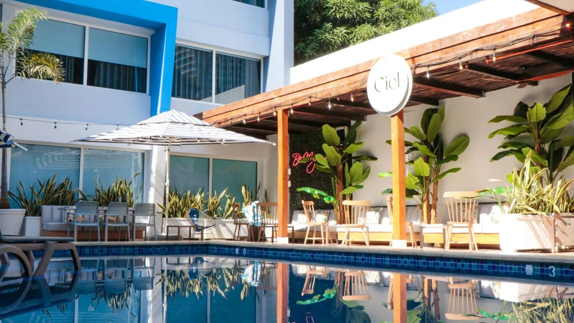 Hotel Blue Concept location